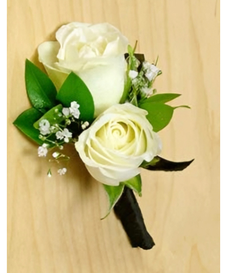Spray rose boutonniere